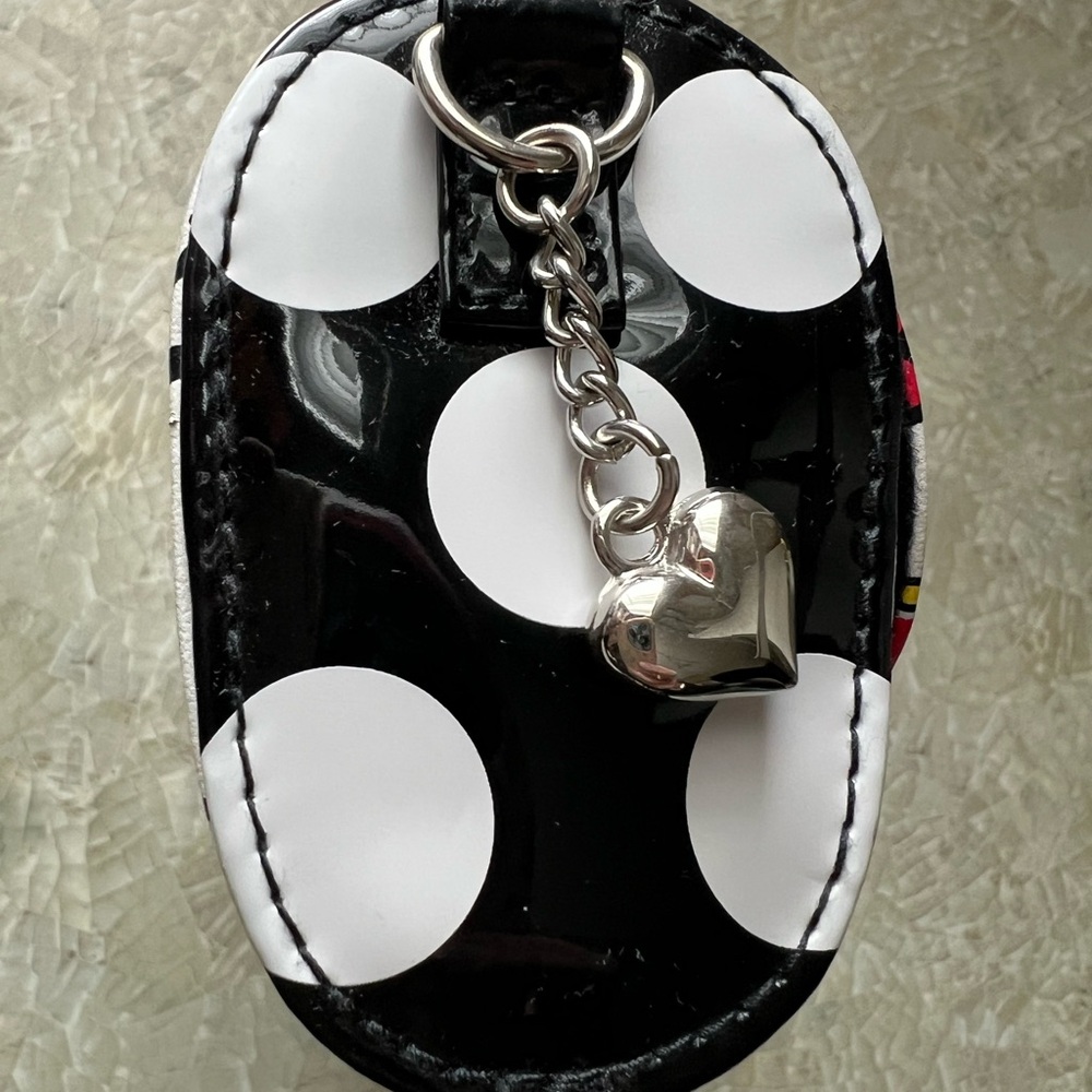 Hello Kitty Sunglasses Case - Picture 3 of 9